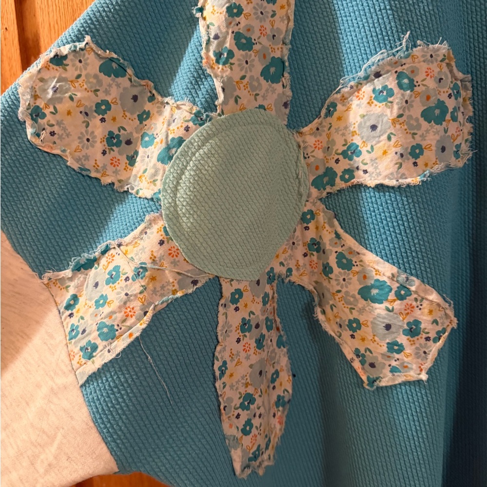 Floral Patchwork Blue and White Women's Top - Picture 2 of 7